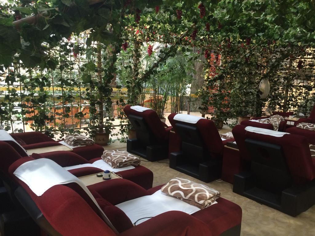 The Hot Spring Hotel Of The Hot Club Beijing Bagian luar foto