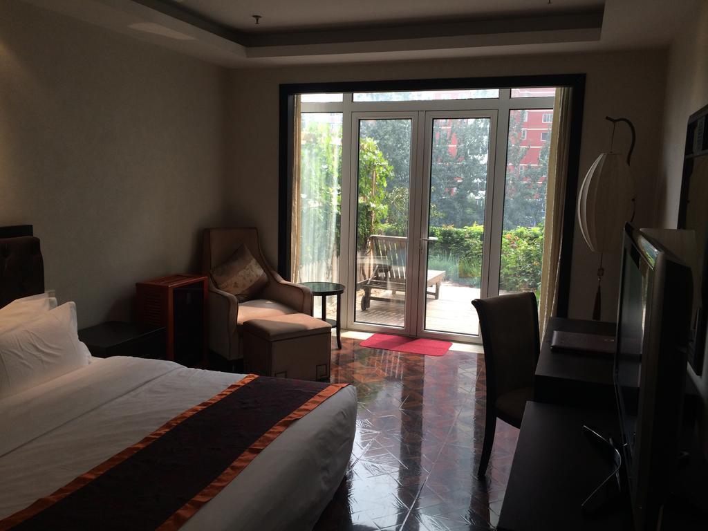 The Hot Spring Hotel Of The Hot Club Beijing Bagian luar foto