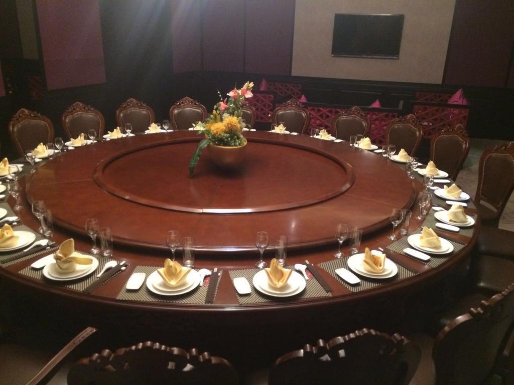 The Hot Spring Hotel Of The Hot Club Beijing Bagian luar foto